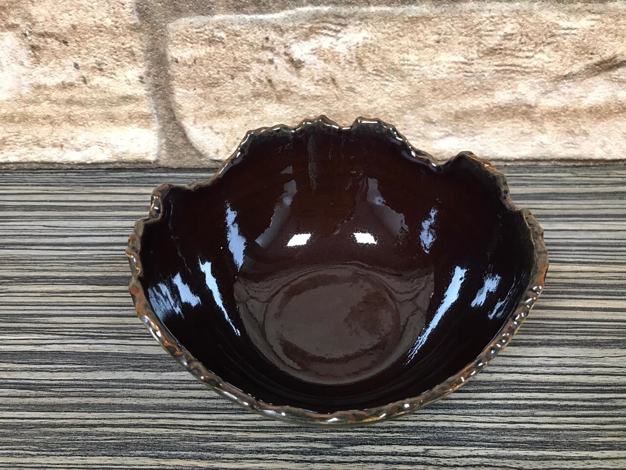 Kom 16 cm gebroken rand Raw by Kevala