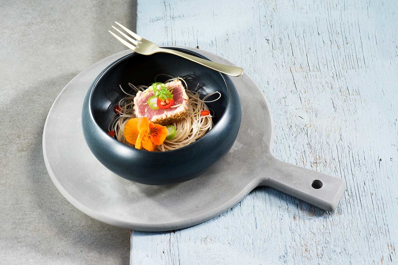 Schaal 16 cm Black mat 