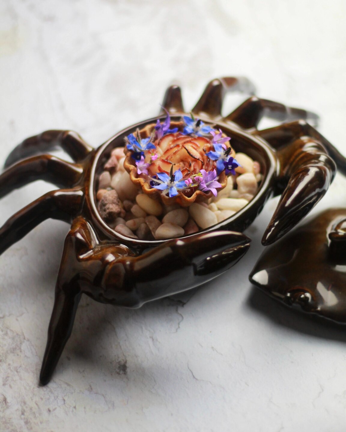 Krab bord met deksel 26 cm Raw by RBC