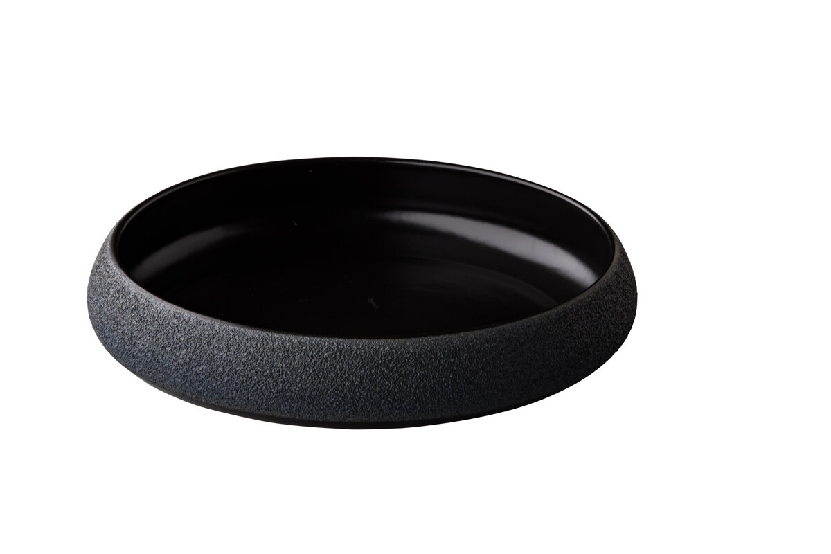 Diep bord 24 x 5 cm Vulcano zwart Raw by Kevala
