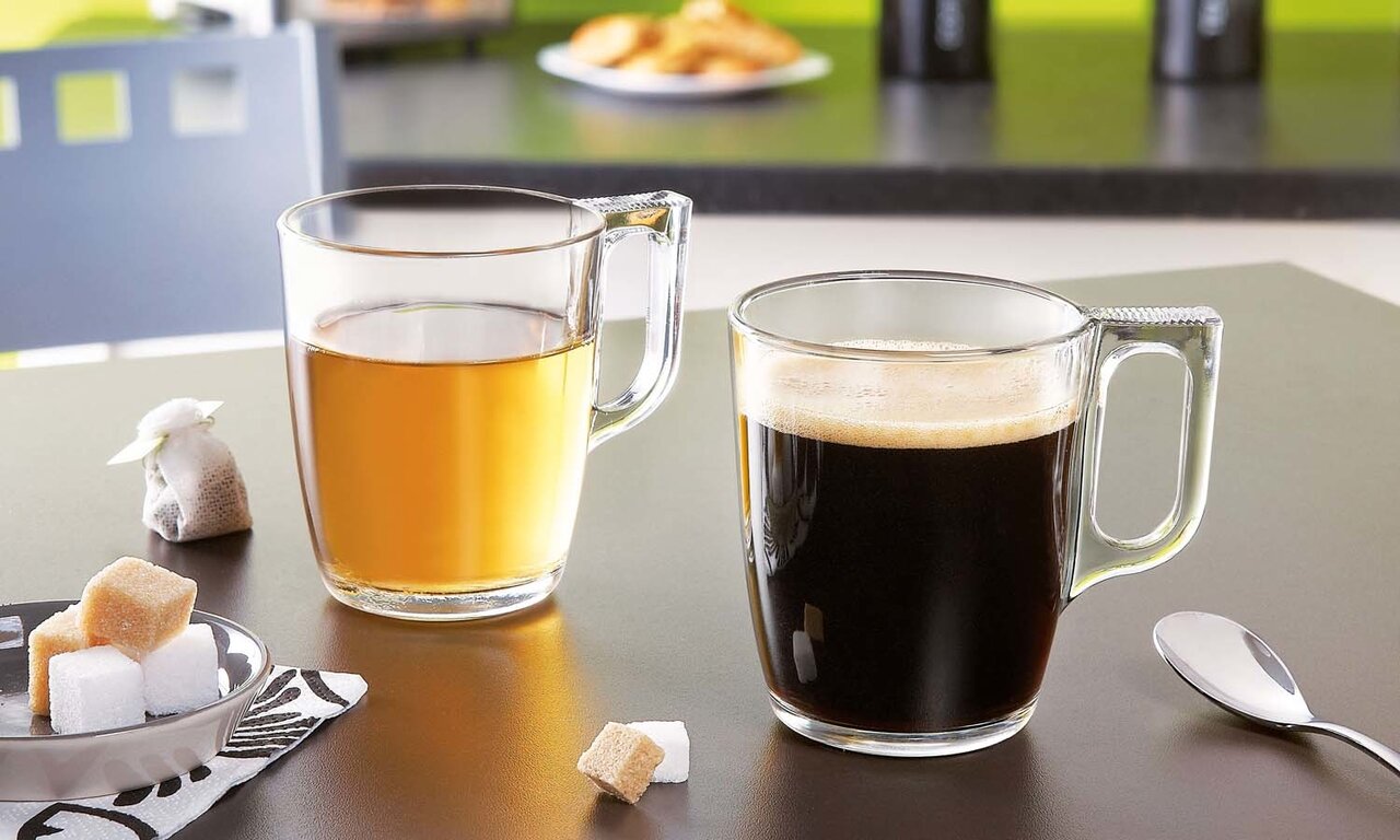 Theeglas Nuevo met oor 32 cl