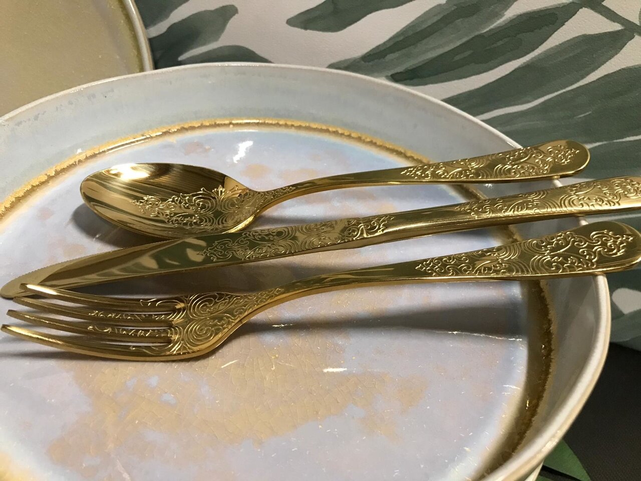 Tafelmes Antique Gold
