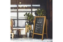 Stoepbord Woody 69 x 56,5 x 125cm gelakt hout